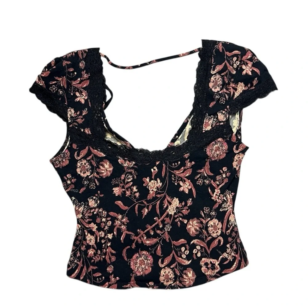 Free People Emery Top Cropped Lace Trim Floral Print Deep V Women’s Size Small